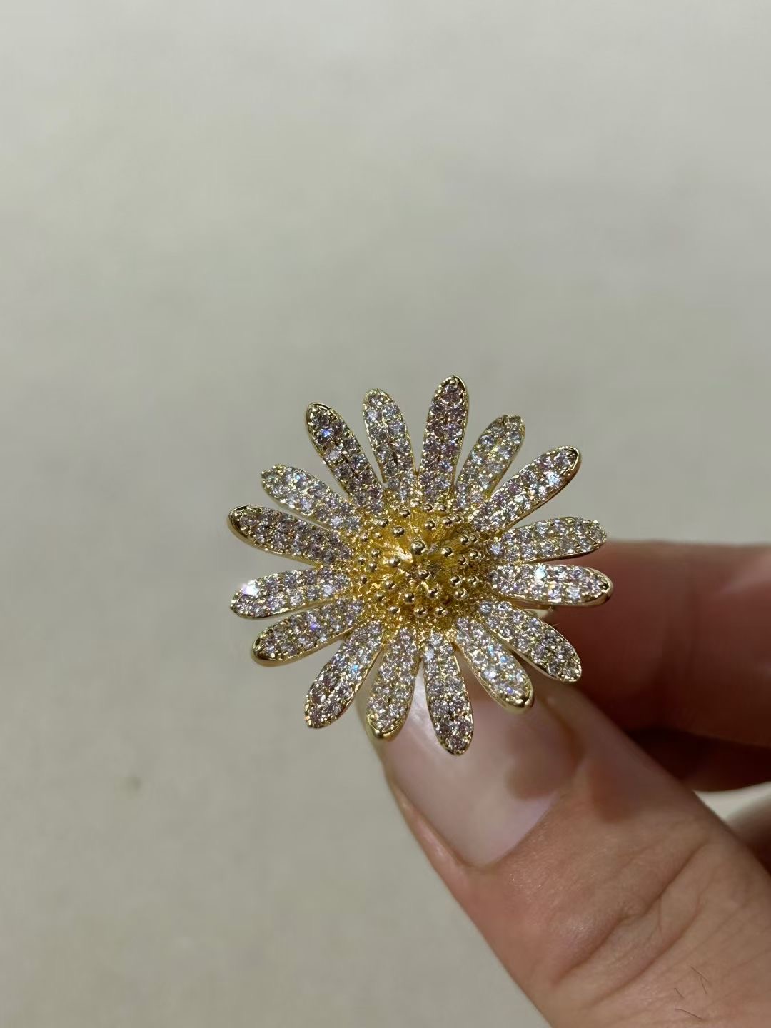 Beautiful Zirconia Ring