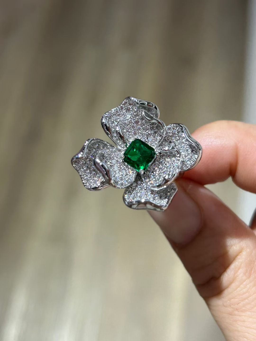 Beautiful Zirconia Ring