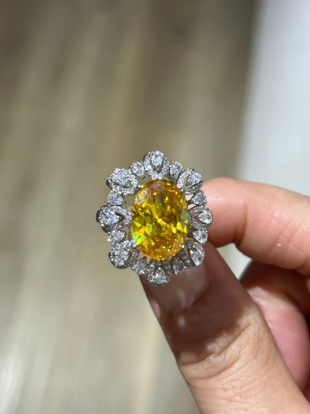 Beautiful Zirconia Ring